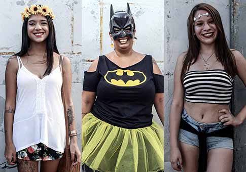 Brasil: Mujeres posan en un desfile post-carnaval en Sao Paulo