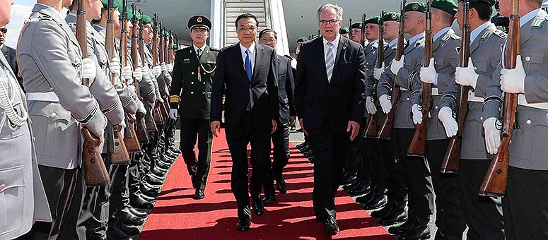 Primer ministro chino llega a Alemania en visita oficial