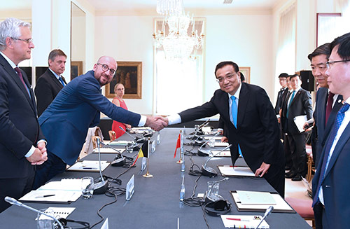 RESUMEN: China espera un papel positivo de Bélgica para facilitar cumplimiento de 
UE de obligaciones de OMC, dice premier Li