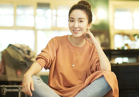 Nuevas fotos de actriz Lou Yixiao