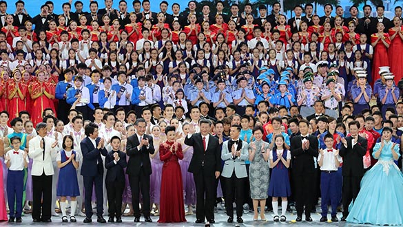 Presidente chino asiste a gala por 20° aniversario de regreso de HK a China