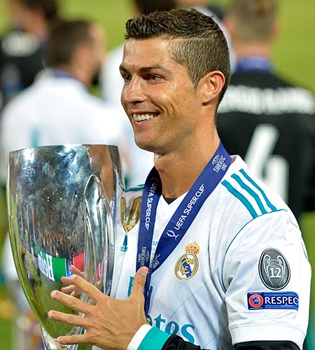 Fútbol: Real Madrid vence a Manchester United y se proclama campeón de Supercopa de Europa