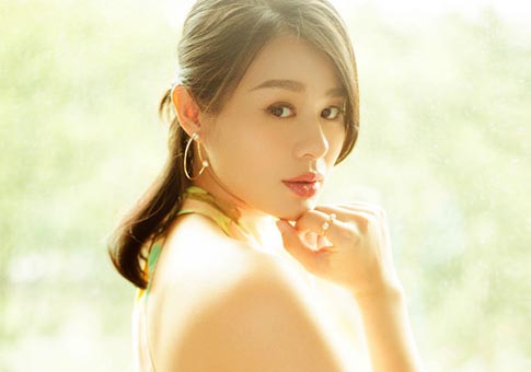 Nuevas fotos de actriz Myolie Wu