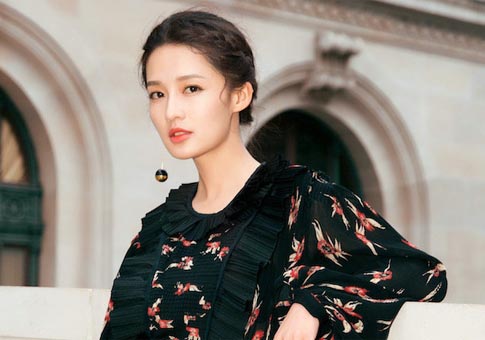 Li Qin posa durante la Semana de la moda de París