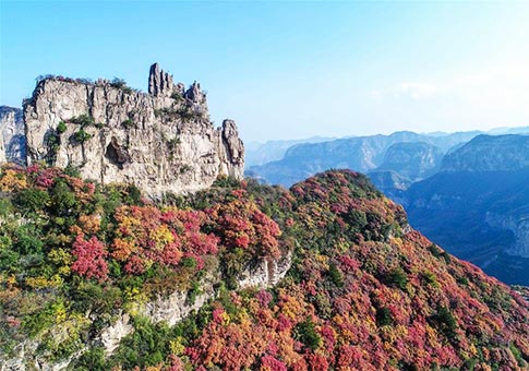Paisaje de otoño en la Montaña Taihang