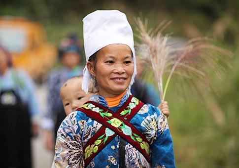 Aldeanos celebran el Festival Duan en la aldea Gaopai, Guizhou