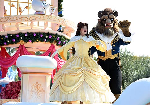 Desfile de navidad en Disneyland Tokio