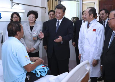 Xi aboga por una mayor cooperación China-Laos en bienestar público