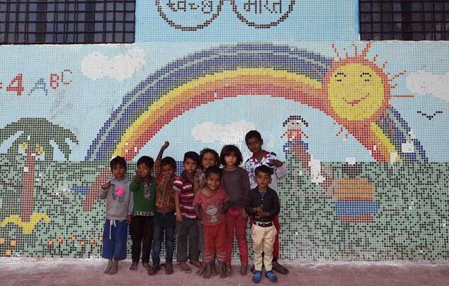 Sanitarios diseñados para niños en Nueva Delhi