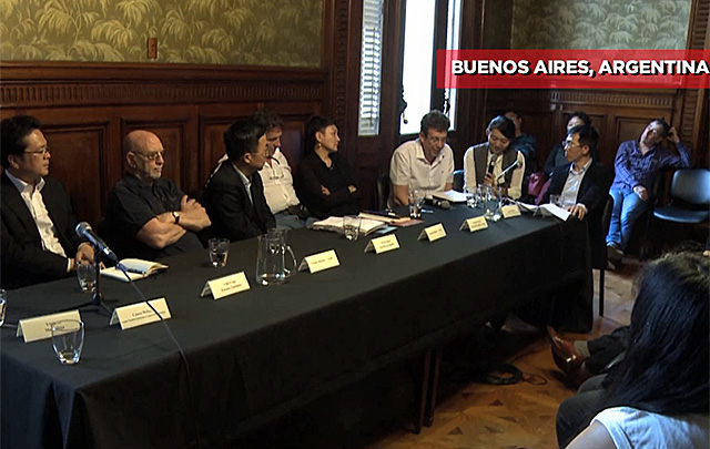 Escritores de Argentina y China abordan cultura y aprendizaje mutuo en era de globalización