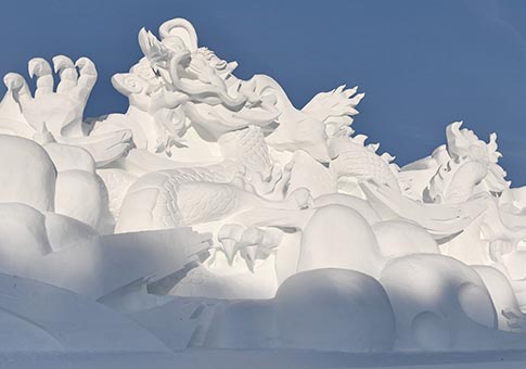 Jilin: Esculturas de nieve en sitio escénico de Jingyuetan en Changchun