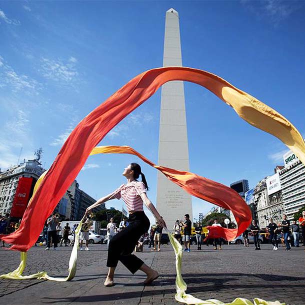 ESPECIAL: Artistas chinos se unen a júbilo por llegada de Año Nuevo Chino en Argentina