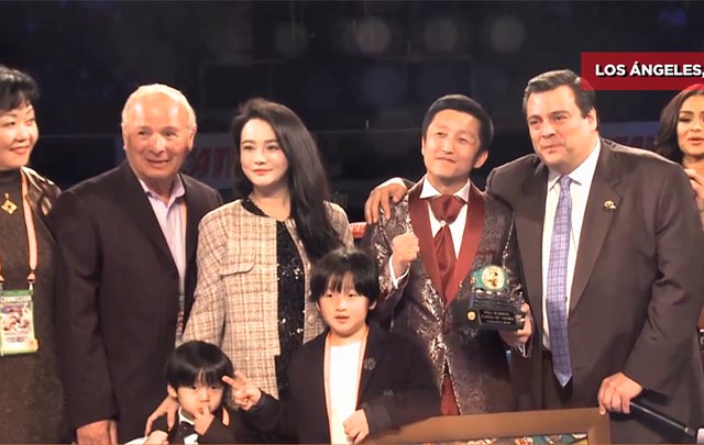 Shiming Zou honrado por el consejo mundial de boxeo