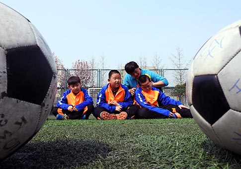 Jiangsu: Equipo de fútbol compuesto por 22 niños autistas de entre 7 y 16 años