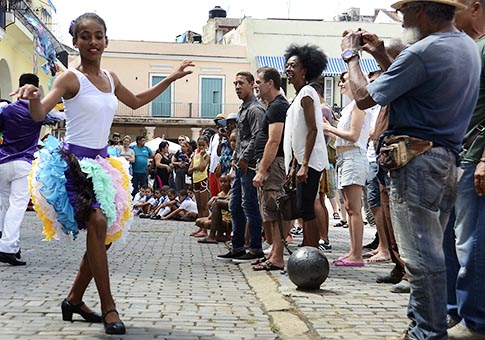 Cuba: El 23 Festival Internacional de Danza en Paisajes Urbanos, en La Habana