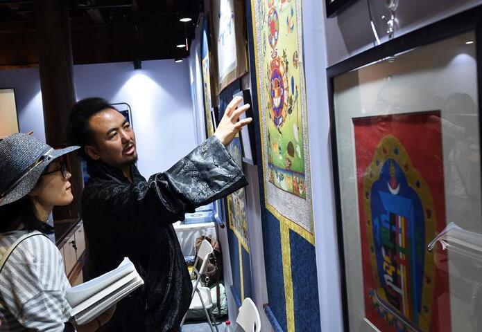 Exposición itinerante sobre creciones culturales tibetanas en Nanjing