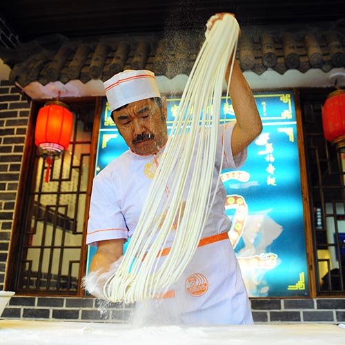 Tallarines de Fushan, un platillo tradicional que es popular en la provincia de Shandong