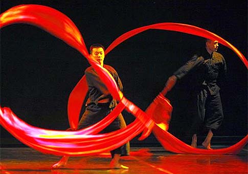 Danza Moderna de Sichuan realiza presentación en El Cairo