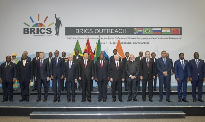Xi pide expandir cooperación "BRICS Plus" para abordar desafíos comunes