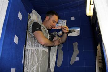 El astronauta alemán espera trabajar en la Estación Espacial China