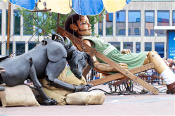 Marionetas gigantes en Leeuwarden