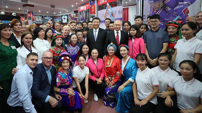 RESUMEN: Xi y Putin exhortan a promover amistad de jóvenes de China y Rusia
