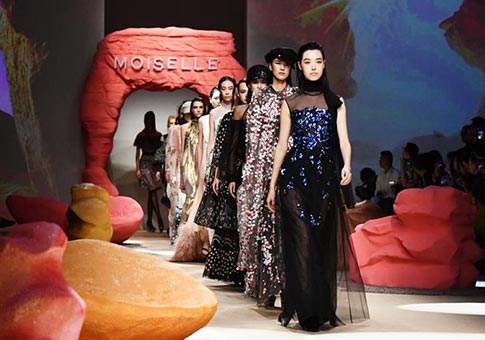 Desfile de las colecciones Primavera/Verano 2019 de la Semana de la Moda de Shanghai