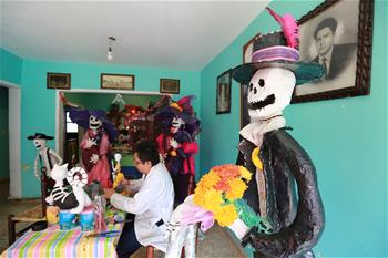 Las "Catrinas" para la celebración del Día de Muertos en México