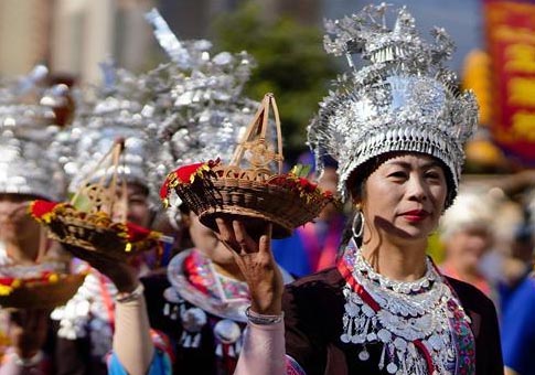 Guangxi celebra actividades para celebrar la cosecha anual