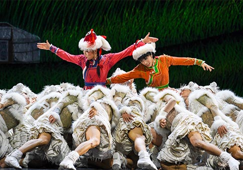 Mongolia Interior: Bailarinas actúan en un drama de danza basado en una historia real en Hohhot