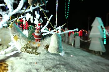 Vista de las decoraciones de Navidad en Islamabad