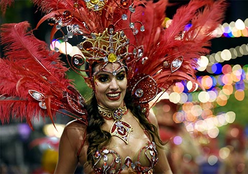 Uruguay: Desfile Inaugural del Carnaval 2019 en Montevideo