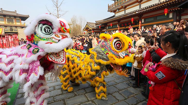 Celebran el Año Nuevo Lunar en toda China