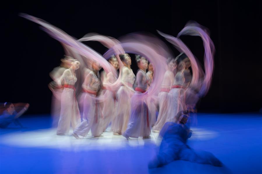 Hungría: Academia de Danza de Beijing realiza actuación para celebrar el Año Nuevo Lunar chino en Budapest