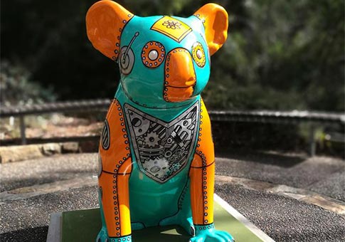 Estatuas de koala se exhiben en Jardín Botánico Nacional de Australia