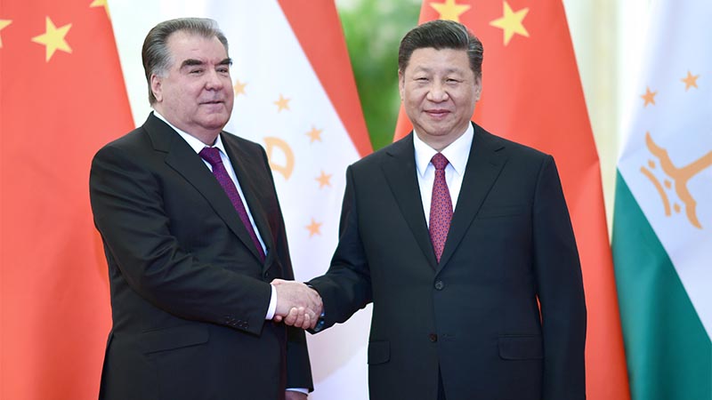 Xi se reúne con presidente de Tayikistán