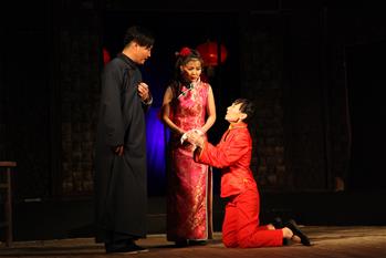 "Amanecer" en el Teatro de Drama Académico Estatal de Mongolia en Ulan Bator