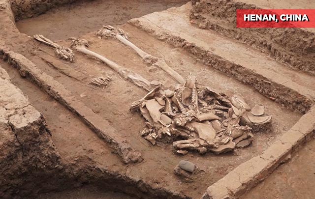 Arqueólogos chinos encuentran misteriosa tumba de 5 mil años de antigüedad