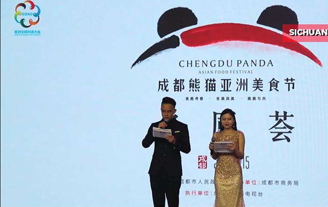 Famosos chefs de Asia comparten habilidades en el festival panda de gastronomía asiática de Chengdu
