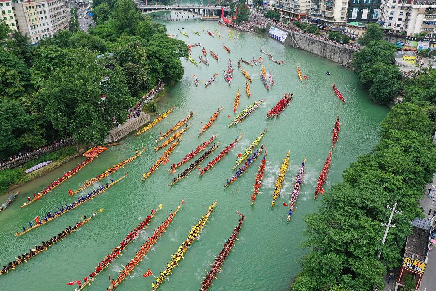 China espera 2 millones de viajes diarios durante Festival del Bote del Dragón