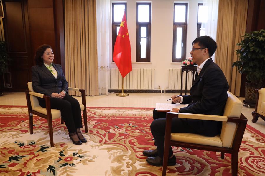 ENTREVISTA: Visita de Xi impulsará relaciones entre China y Kirguistán a nivel superior, dice embajadora china