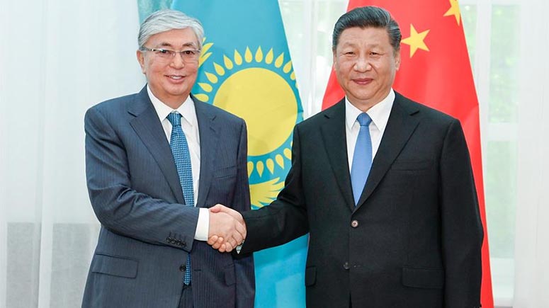 Presidentes chino y kazajo prometen fortalecer cooperación