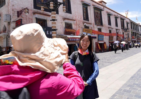 Lhasa entra en temporada alta de turismo