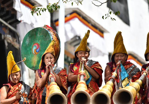 Ritual de muestra de Thangka en el Tibet