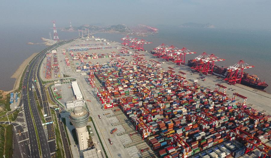 China se convierte en el mayor país a nivel mundial en comercio de productos en 70 años