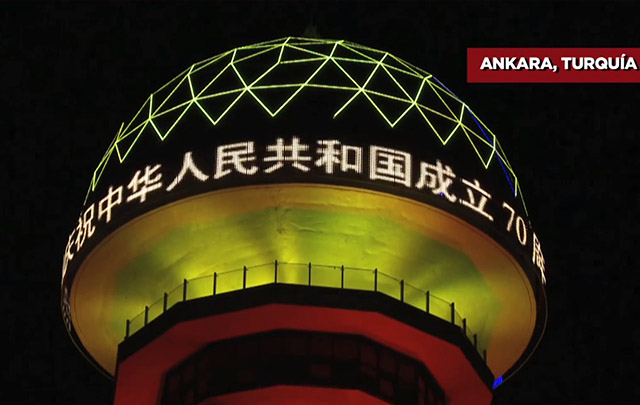 Torre en Ankara se ilumina por 70° aniversario de República Popular China