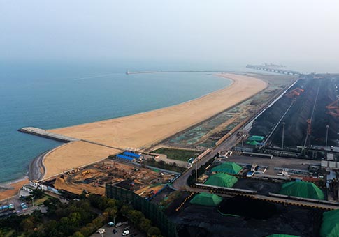 Area Portuaria de Shijiu del puerto Rizhao en Shandong