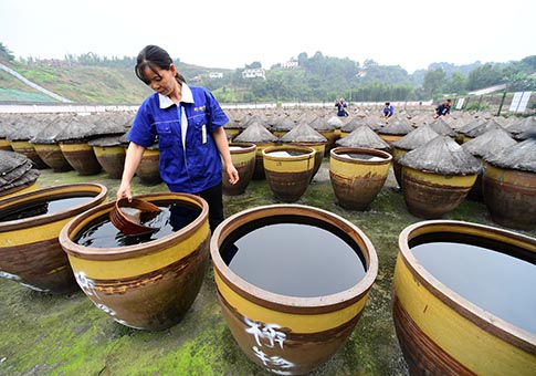 Elaboran vinagre con método tradicional en Guizhou