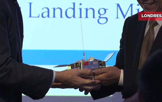 Misión ‘Chang'e 4’ recibe Medalla de Oro de la Real Sociedad Aeronáutica