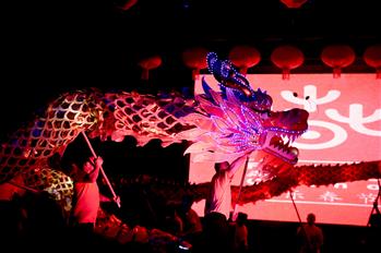 Uruguay: Multitudinario y emocionante espectáculo para celebrar el Año Nuevo chino en Montevideo